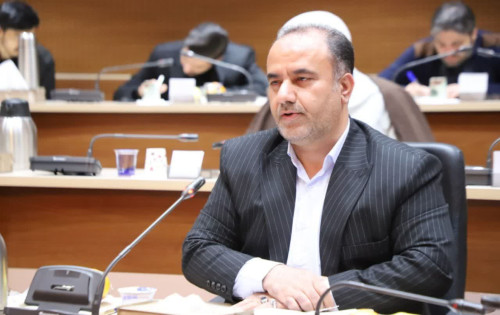 الزام تمامی پیمانکاران و عوامل خدمات شهری شهرداری قم برارتقای کیفیت نظافت محیط شهری 
